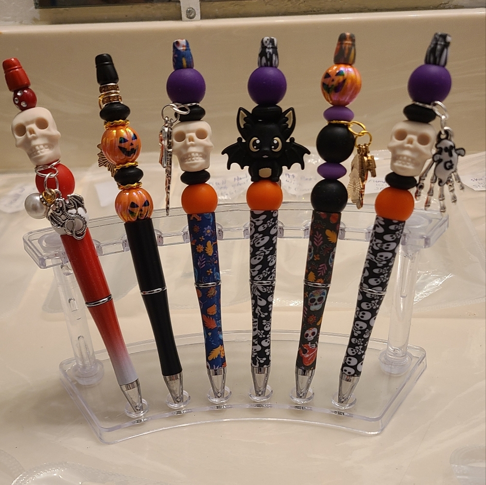 Halloween Skull and Pumpkin Pen Set